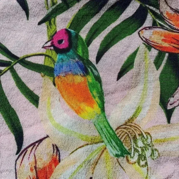 AMANDA UPRICHARD Women's Off Shoulder Ruffle Silk Blouse Tropical Birds Size M - Picture 6 of 11